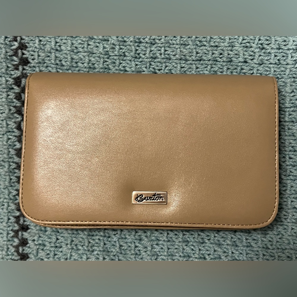 BUXTON Leather Wallet/Purse Crossbody w/mirror & credit card slots